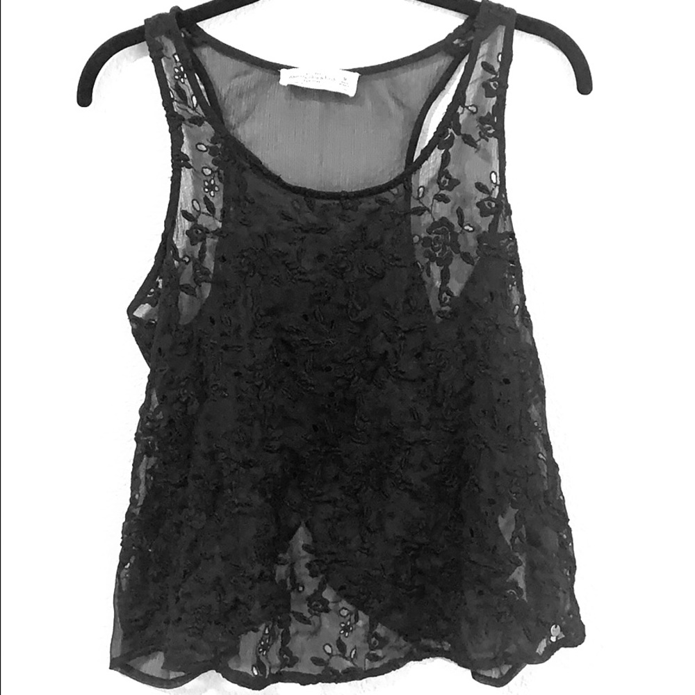 Abercrombie & Fitch Women’ Sleeveless Blouse!